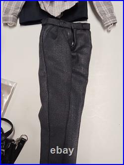 Integrity Toys Fashion Royalty Homme Fast Track Victor James Doll 2011 Outfit Integrity Toys Fashion Royalty Homme Fast Track Victor James Doll 2011 Outfit