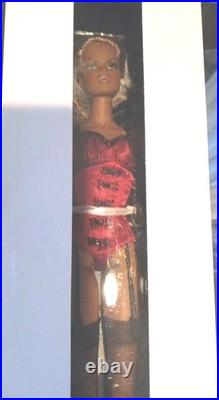 Integrity Toys-Fashion Royalty ITBE Vanessa NRFB March Madness Sale