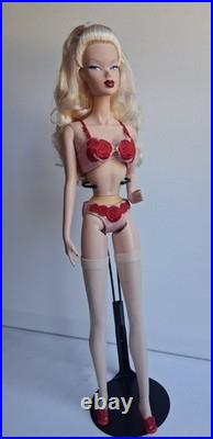 Integrity Toys Fashion Royalty La Dolce Eve Kitten Doll 2006 Edition Integrity Toys Fashion Royalty La Dolce Eve Kitten Doll 2006 Edition