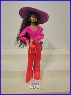 Integrity Toys/Fashion Royalty/Meteor In This Skin Zuri Okoty- Redressed
