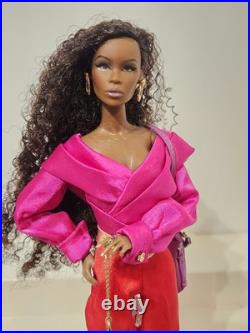 Integrity Toys/Fashion Royalty/Meteor In This Skin Zuri Okoty- Redressed