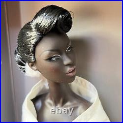 Integrity Toys Fashion Royalty Neo Look Adele 2019 LE 900