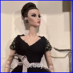 Integrity Toys Fashion Royalty Squared Most Wanted Elise Julie FR2 Doll