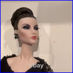 Integrity Toys Fashion Royalty Squared Most Wanted Elise Julie FR2 Doll