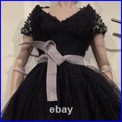 Integrity Toys Fashion Royalty Squared Most Wanted Elise Julie FR2 Doll