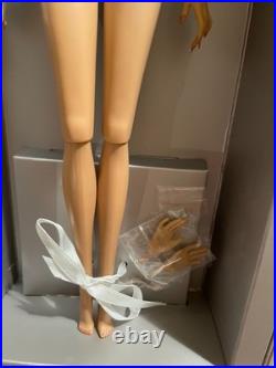 Integrity Toys Fashion Royalty Up in A Twist Agnes Von Weiss NUDE doll 12'' MIB