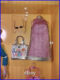 Integrity Toys Fashion Royalty Viva Poppy! Poppy Parker Gift Set IFDC. NRFB