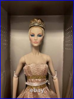 Integrity Toys Fashion Royalty doll Gorgeous elegance