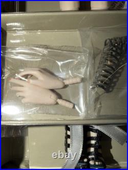 Integrity Toys Fashion reality Porcelain Beauty Kasenia 12 FR Dressed Doll LE