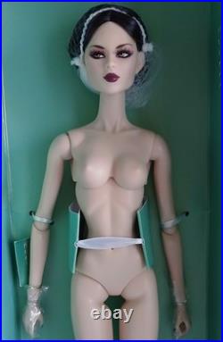 Integrity Toys Fierce Seduction Navia Phan Doll Nude + Hands, Stand, COA