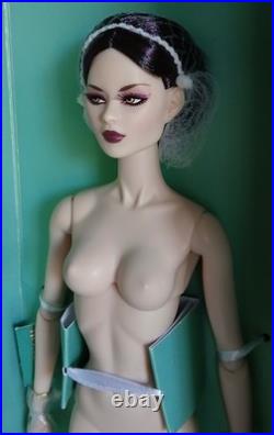 Integrity Toys Fierce Seduction Navia Phan Doll Nude + Hands, Stand, COA