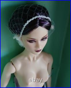 Integrity Toys Fierce Seduction Navia Phan Doll Nude + Hands, Stand, COA