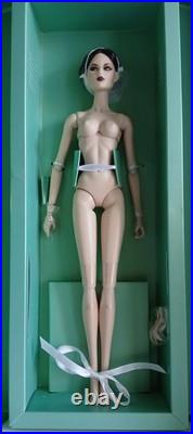 Integrity Toys Fierce Seduction Navia Phan Doll Nude + Hands, Stand, COA