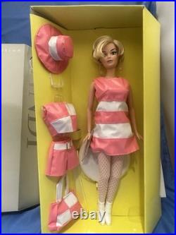 Integrity Toys Hamilton Doll Mad for Mod Candi Fashion Royalty #90028P 2002