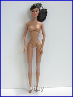 Integrity Toys Loves Mystery Date Beach Poppy Parker Nude With Stand & Coa