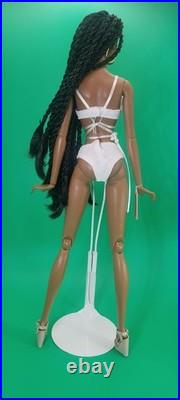 Integrity Toys Meteor Pose Like An Egyptian Amirah Majeed (No box)