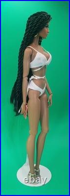 Integrity Toys Meteor Pose Like An Egyptian Amirah Majeed (No box)