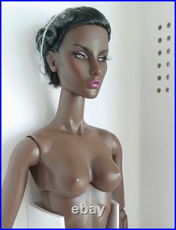 Integrity Toys Obsession Elyse Jolie Doll Nude + Hands, Stand