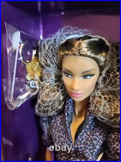 Integrity Toys The Industry Carry On Janay Doll LE 660 Legendary Conv RARE NRFB Integrity Toys The Industry Carry On Janay Doll LE 660 Legendary Conv RARE NRFB
