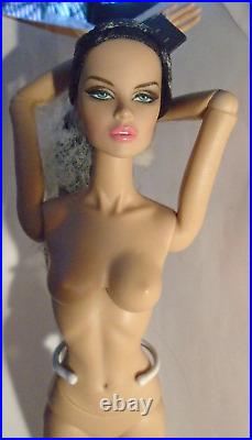 Integrity! Vanessa Perrin Fashion Explorer Fashion Royalty Doll! MINTY! GORGEOUS