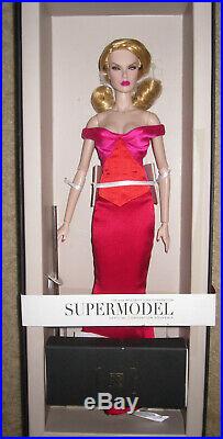 Integrity toys Fashion Royalty Supermodel Convention Dasha Diva Doll