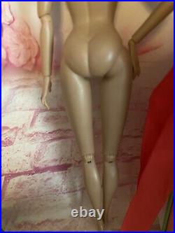 It's My Party Poppy Parker Nude With Stand & Coa Integrity Toys