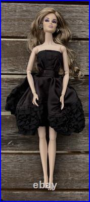 Lady In Waiting Dania Zarr Doll 12 2010 W Club Excl Integrity Fashion Royalty