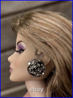 Lady In Waiting Dania Zarr Doll 12 2010 W Club Excl Integrity Fashion Royalty