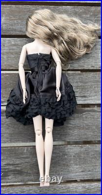 Lady In Waiting Dania Zarr Doll 12 2010 W Club Excl Integrity Fashion Royalty