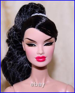 Little Vintage Ensemble Veronique Fashion Royalty Long Nail Nude Doll & Hands CE