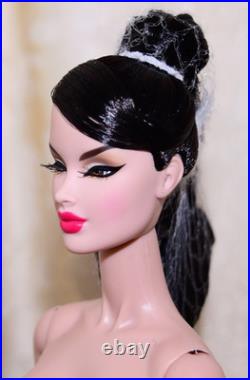 Little Vintage Ensemble Veronique Fashion Royalty Long Nail Nude Doll & Hands CE