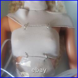 Lovetones 25 Collection Catwalk Meika Doll LE 60 Fashion Royalty Integrity Toys