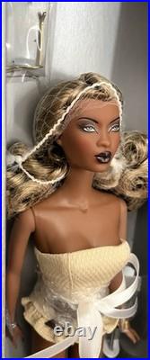 Luminescence Close Up Adele Makeda? Integrity Doll Fashion Royalty NRFB, Beauty