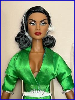 MERRY AND BRIGHT Della Roux East 59th Integrity Toys Fashion Royalty NRFB