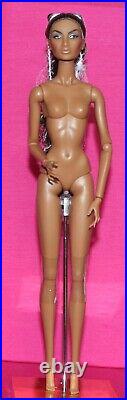 Mademoiselle Annik Vandale Nude 12.5 In. NU. Face Integrity Toys Box Stand COA