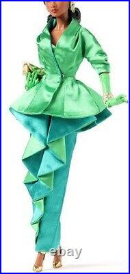 Merry & Bright Della Roux Dressed Doll E59th Street 12 Fashion Royalty Doll