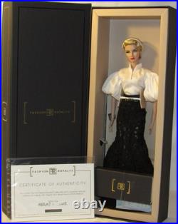 Merveilleuse Agnes Von Weiss NRFB 2017 Fashion Royalty La Femme Coll. LE 1225