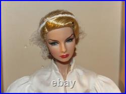Merveilleuse Agnes Von Weiss NRFB 2017 Fashion Royalty La Femme Coll. LE 1225