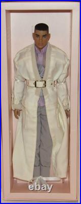 Monsieur Thiago Valente #82135 NRFB Integrity Toys Nu. Face Fashion Royalty Homme Monsieur Thiago Valente #82135 NRFB Integrity Toys Nu. Face Fashion Royalty Homme