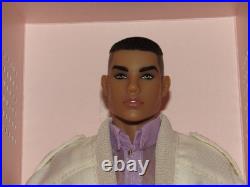 Monsieur Thiago Valente #82135 NRFB Integrity Toys Nu. Face Fashion Royalty Homme Monsieur Thiago Valente #82135 NRFB Integrity Toys Nu. Face Fashion Royalty Homme