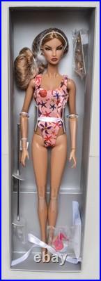 NATALIA FATALE BOMBSHELL BEACH 12.5 DRESSED DOLL ACTUAL DOLL Fashion Royalty NATALIA FATALE BOMBSHELL BEACH 12.5 DRESSED DOLL ACTUAL DOLL Fashion Royalty