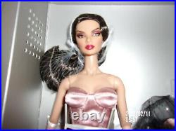 NEW Integrity W Club Exclusive Natalia Fatale Enamorada Dressed Doll & Gift Set