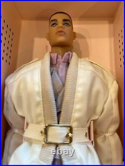 NRFB FASHION ROYALTY Integrity Toys NuFace MONSIEUR THIAGO VALENTE Homme Doll