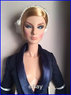 NRFB GISELLE PERFECTLY SUITED CINEMATIC FASHION ROYALTY NU FACE INTEGRITY Doll