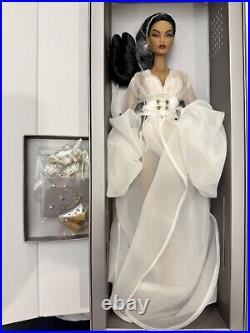 NRFB Integrity Toys Fashion Royalty Dawn In Bloom Isabella Alves Doll