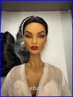 NRFB Integrity Toys Fashion Royalty Dawn In Bloom Isabella Alves Doll