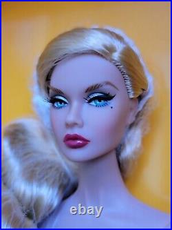 NRFB LOUNGE SIREN POPPY PARKER 12 doll Integrity Toys Fashion Royalty 2021 IFDC