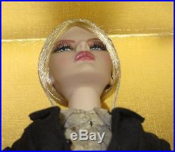 NRFB October Issue AGNES Doll COA SAMPLE 2013 Convention Fashion Royalty