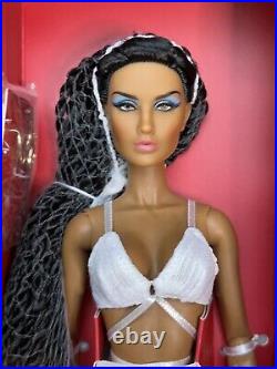 NRFB POSE LIKE AN EGYPTIAN Amirah Majeed Integrity Toys Fashion Royalty Meteor