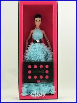NRFB Poppy Parker Love Is Blue Doll Integrity Toys Centerpiece Exclusive